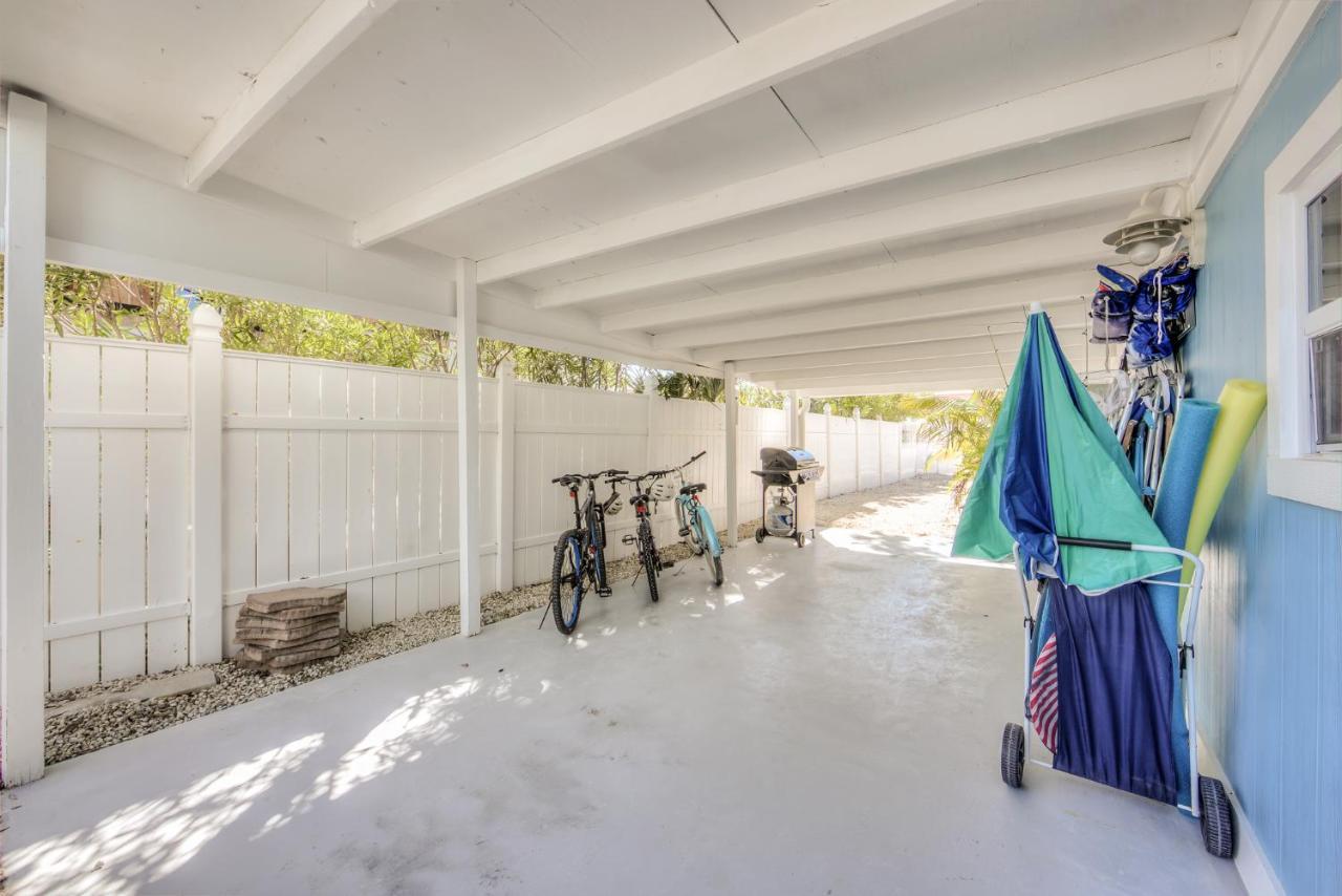 Matanzas Retreat On The Canal Fort Myers Beach Exterior photo
