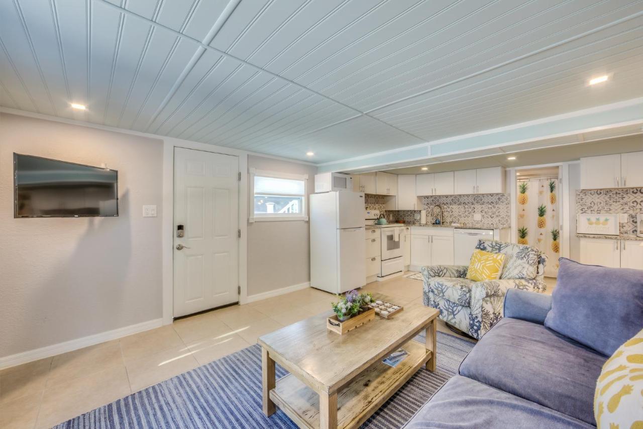 Matanzas Retreat On The Canal Fort Myers Beach Exterior photo